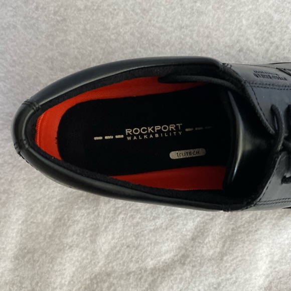NIB Mens black Rockport shoes. - Picture 5 of 6